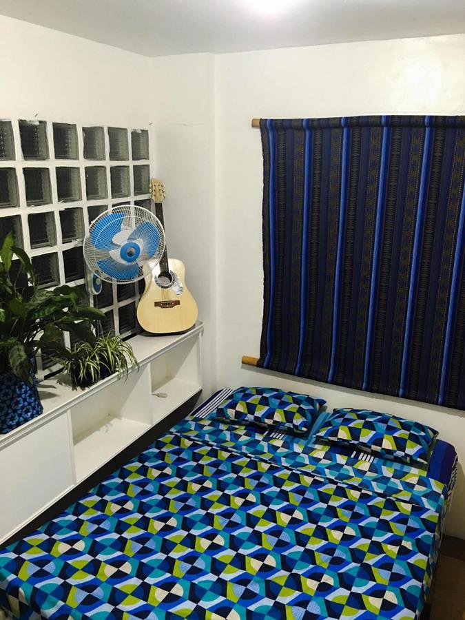 Humble Hut Hostel Манила Экстерьер фото