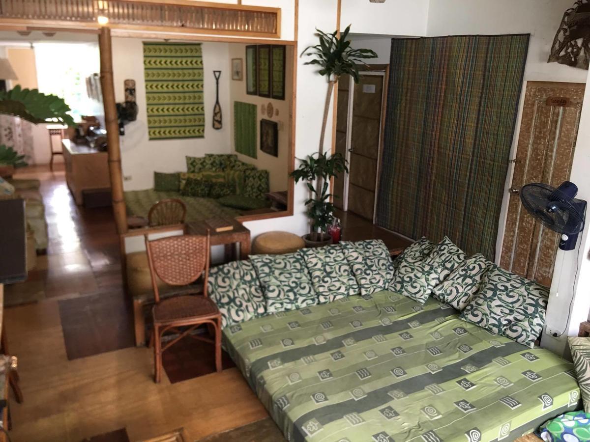 Humble Hut Hostel Манила Экстерьер фото